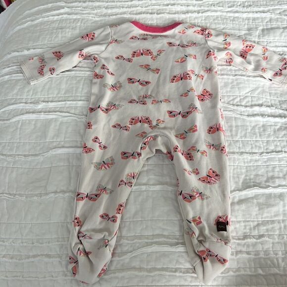 Tea pajamas, gently used 3-6m - Picture 2 of 2